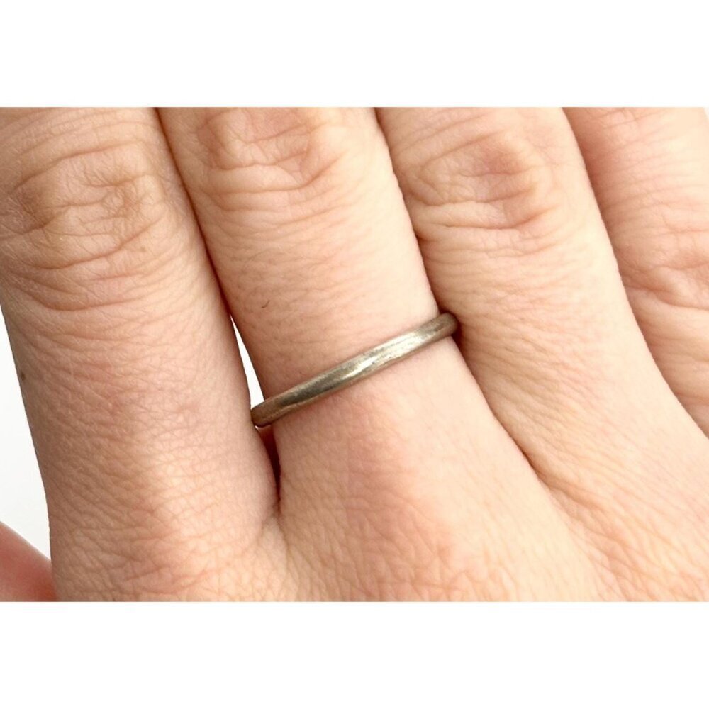 Minimalist Style Wedding Band B925 Sterling Silver Vintage Ring - sz 8